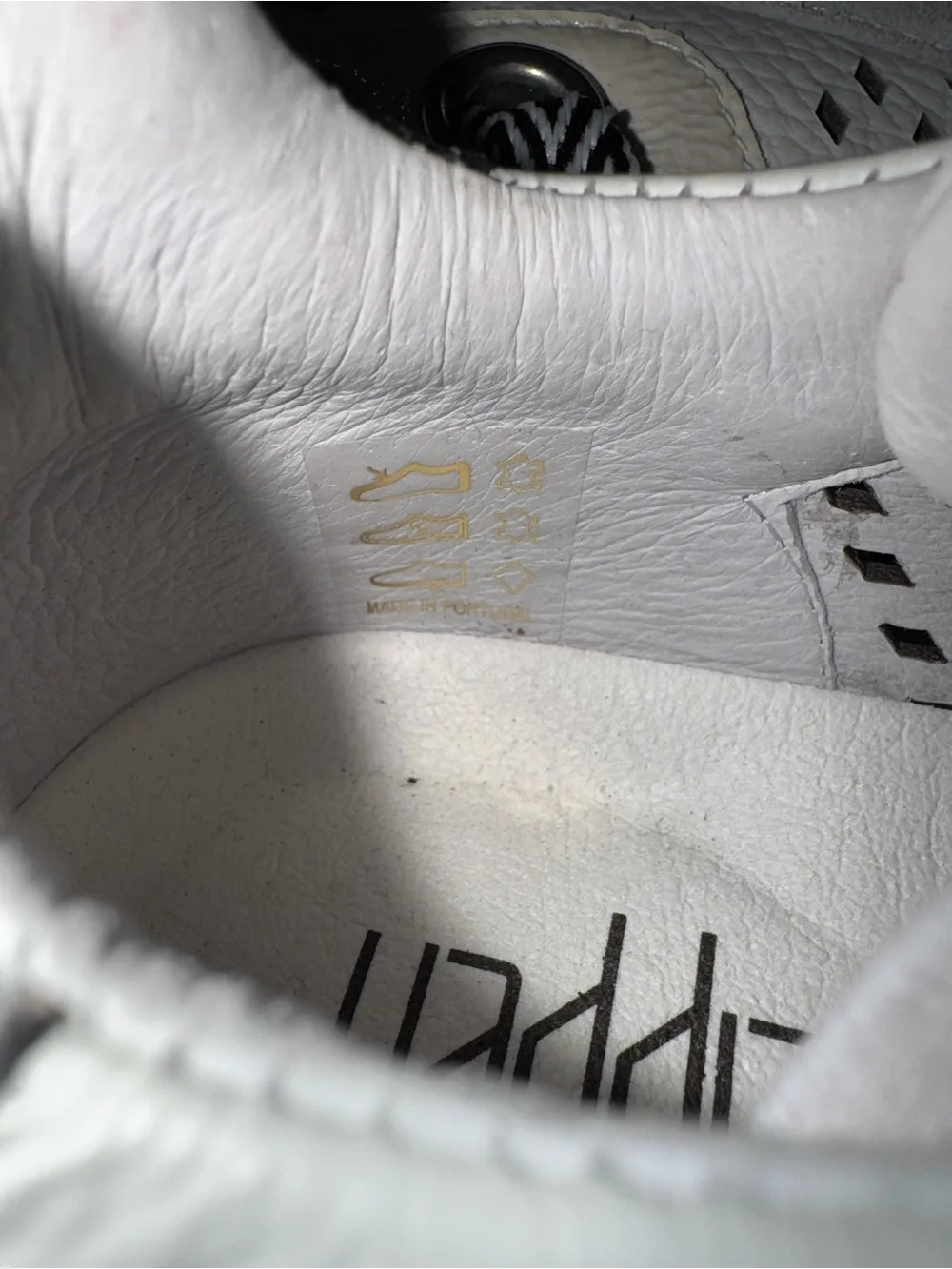Vaddia Binx White Leather Platform Sneakers Shoes NWOB Women's Size 37/ 6.5